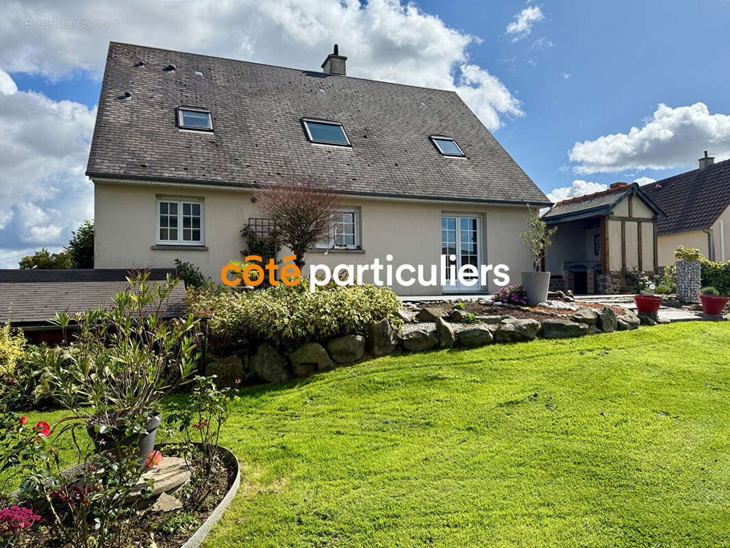 Maison à SAINT-SENIER-SOUS-AVRANCHES