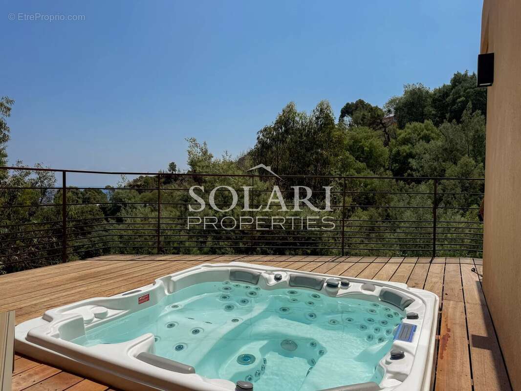 Villa d’architecte avec vue mer et piscine à Théoule-sur-Mer - photo 28