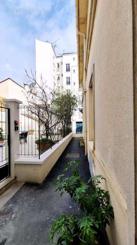 Appartement à NEUILLY-SUR-SEINE