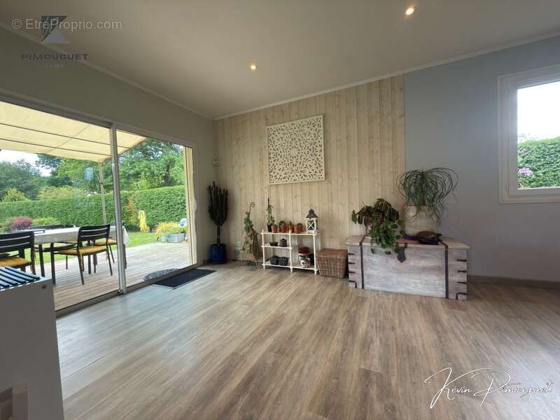 Maison à MOULIETS-ET-VILLEMARTIN