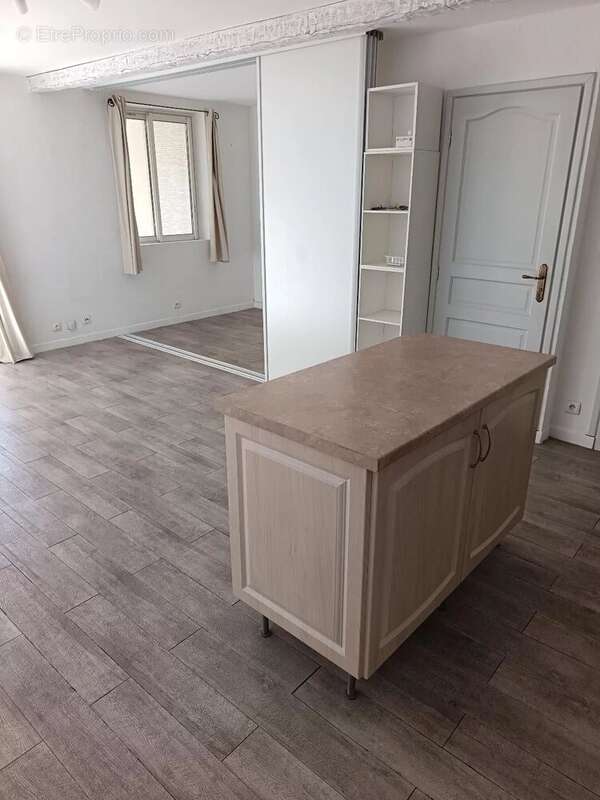 Appartement à SIX-FOURS-LES-PLAGES