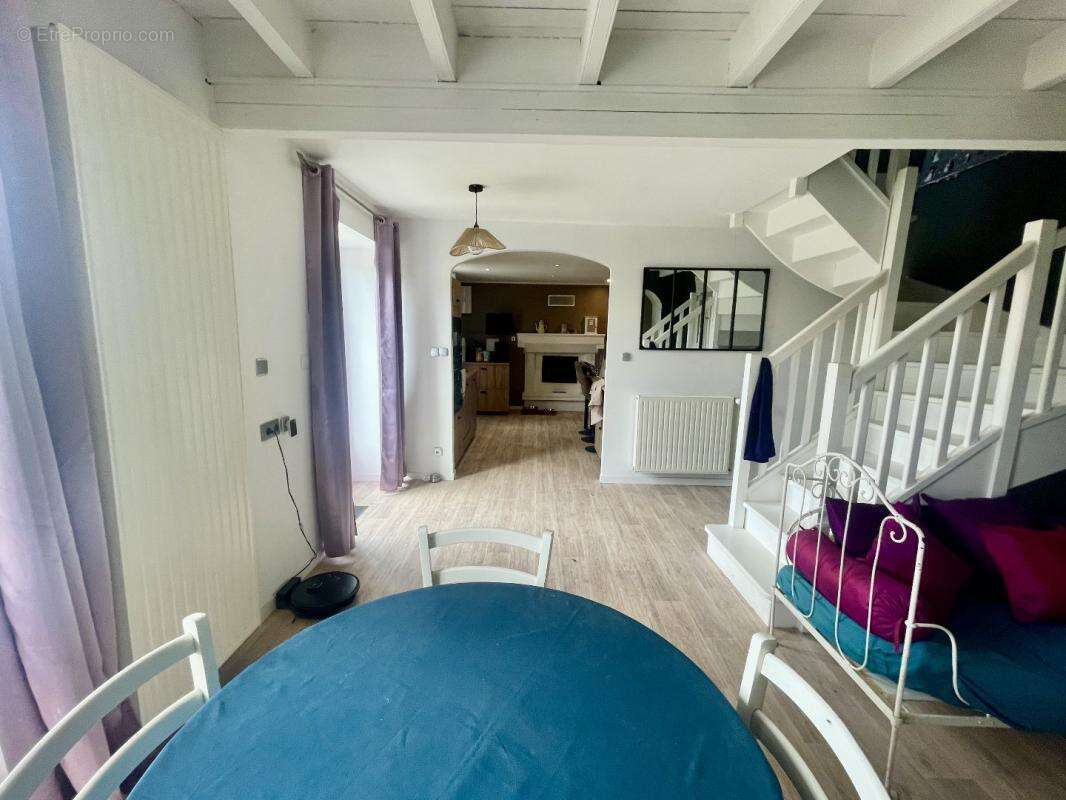 Maison à VILLEFOLLET