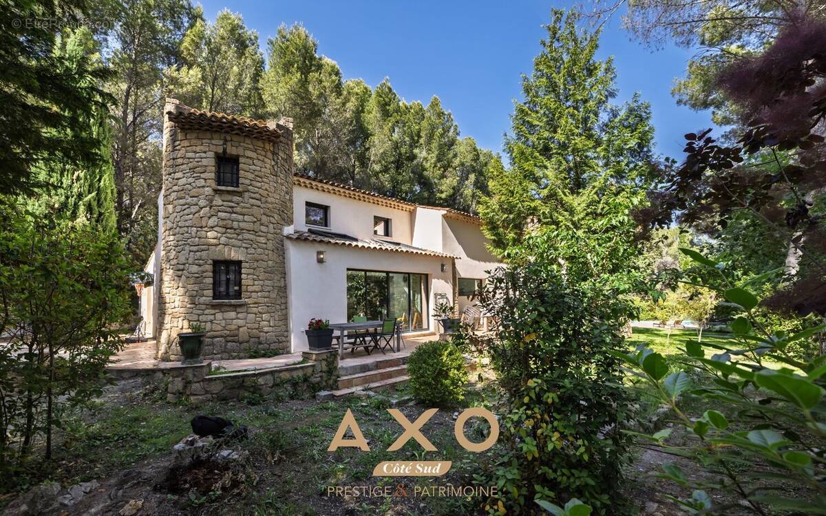 Maison à EGUILLES