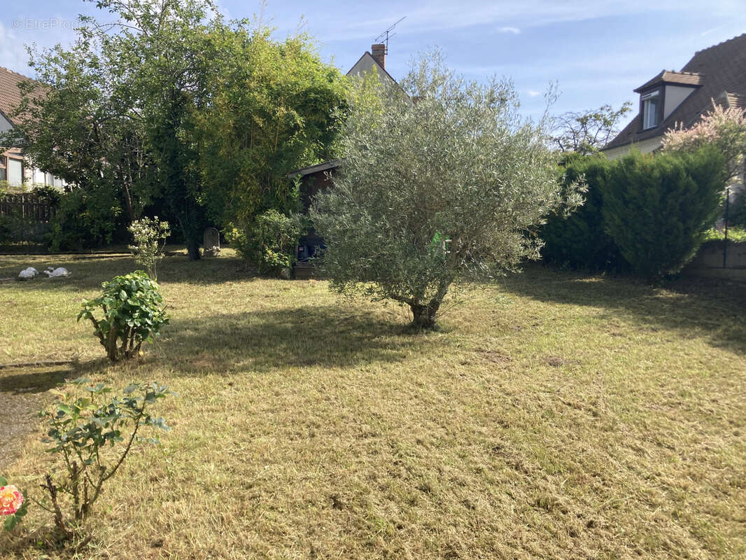 Maison à CHAUMONTEL