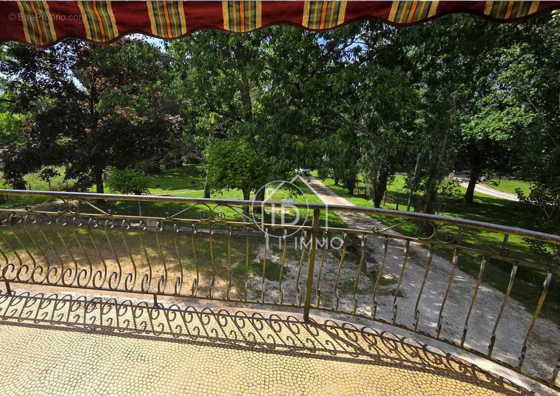 Maison à MONTPON-MENESTEROL