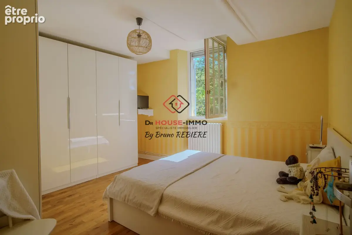 Maison 8 pièces 260 m² à vendre à Thiviers (24800) - photo 9