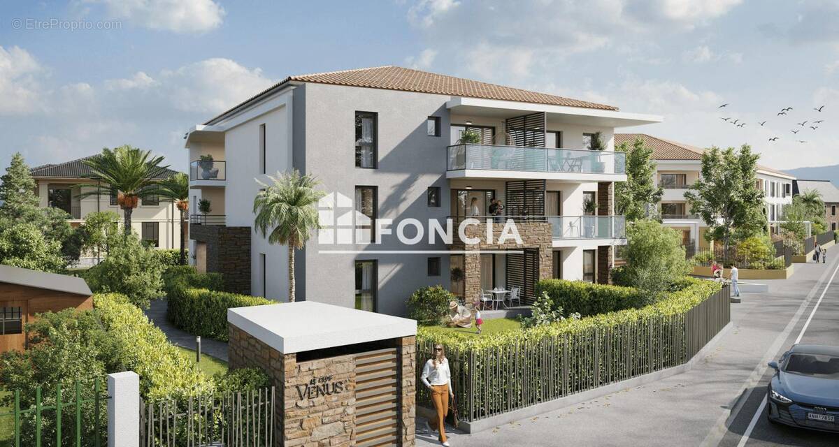 Appartement à FREJUS