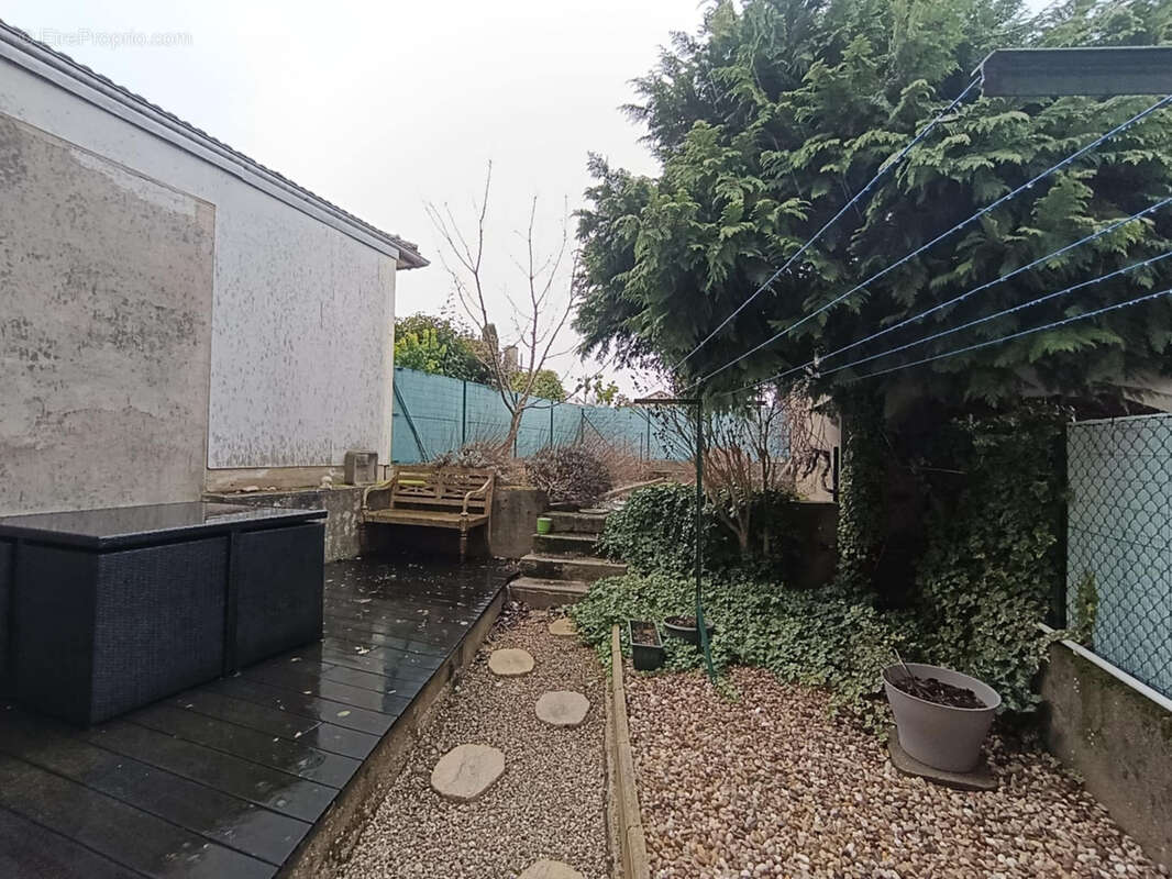 Maison à DAMELEVIERES