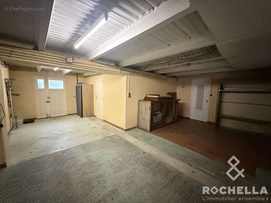 Maison 107 m² à Saint-Jean-D'angely  - photo 9