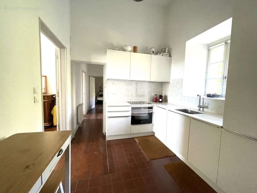 Appartement à VILLENEUVE-LES-AVIGNON