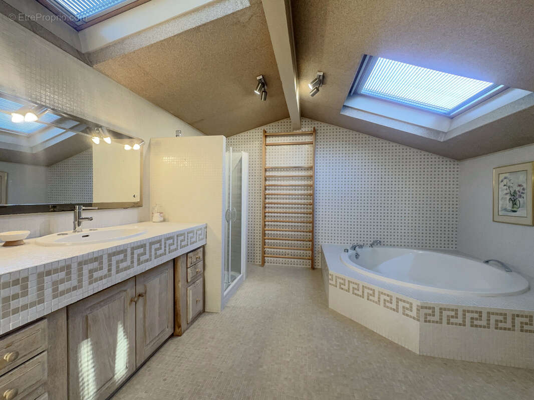 Maison à SAINT-JEAN-DE-VEDAS