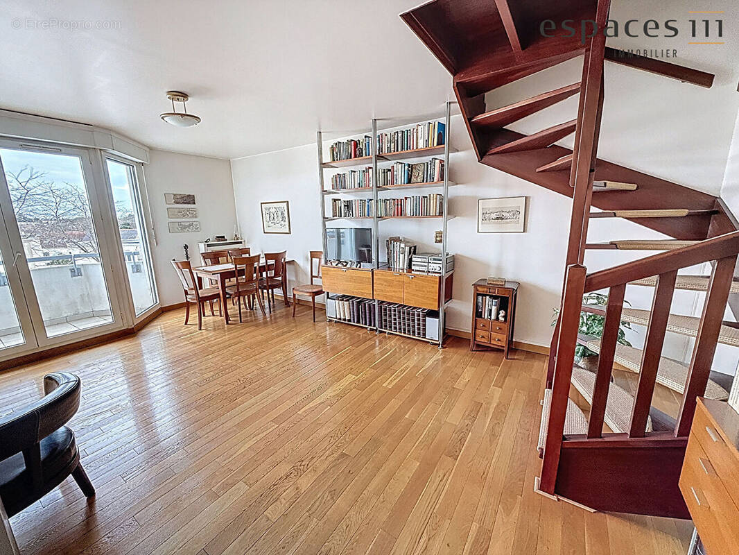 Appartement à MONTIGNY-LE-BRETONNEUX