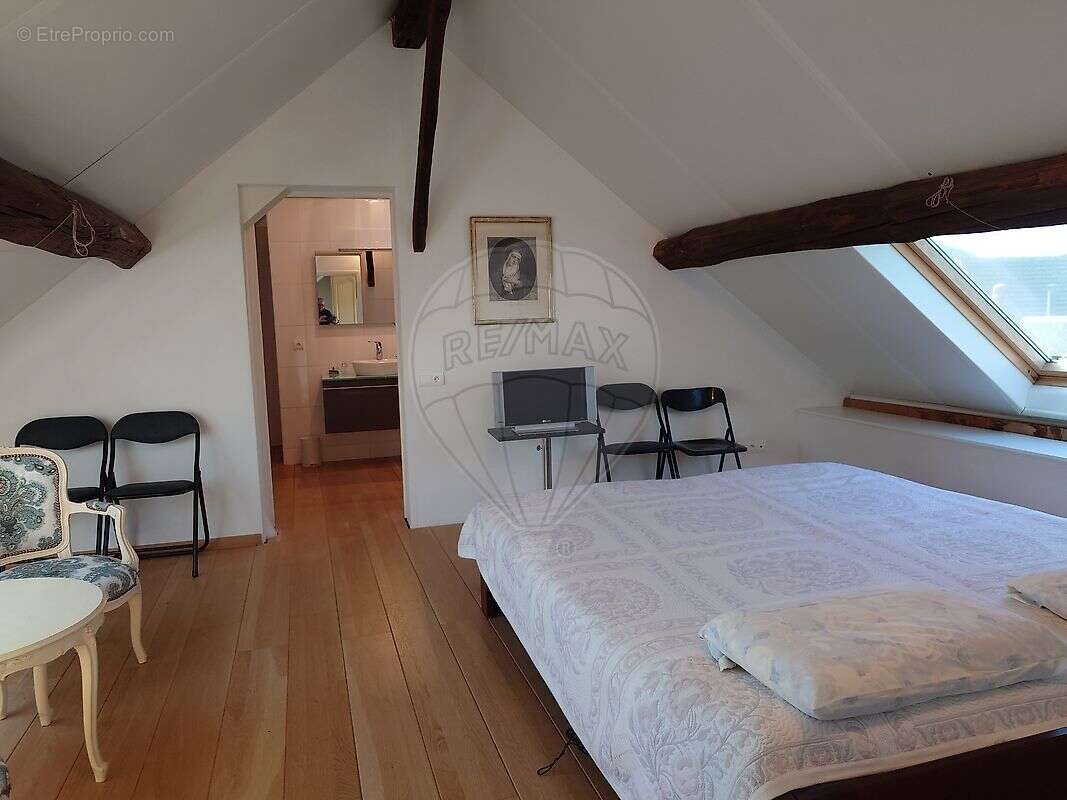 Maison à LAROCHEMILLAY