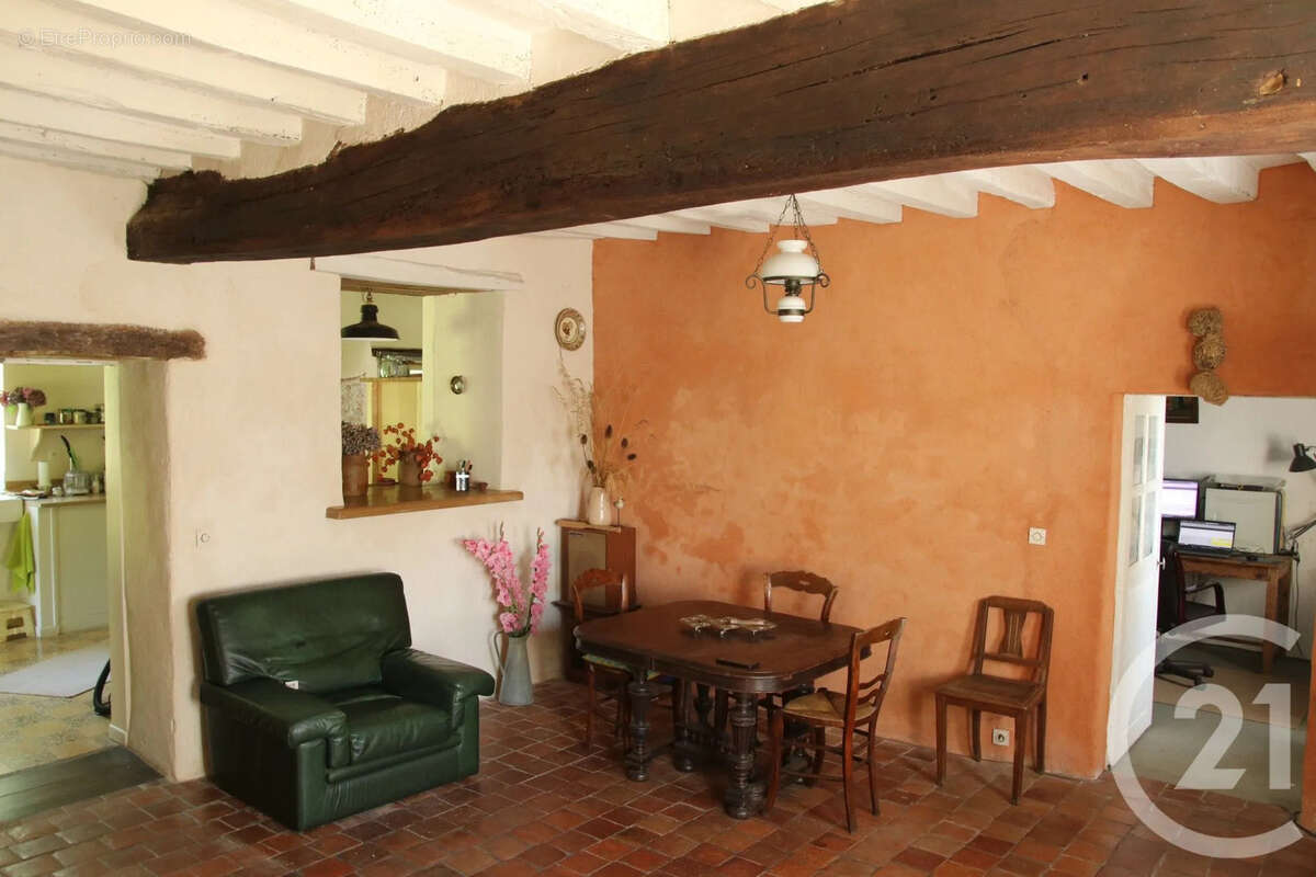 Maison 117 m² à Etais-La-Sauvin  - photo 9