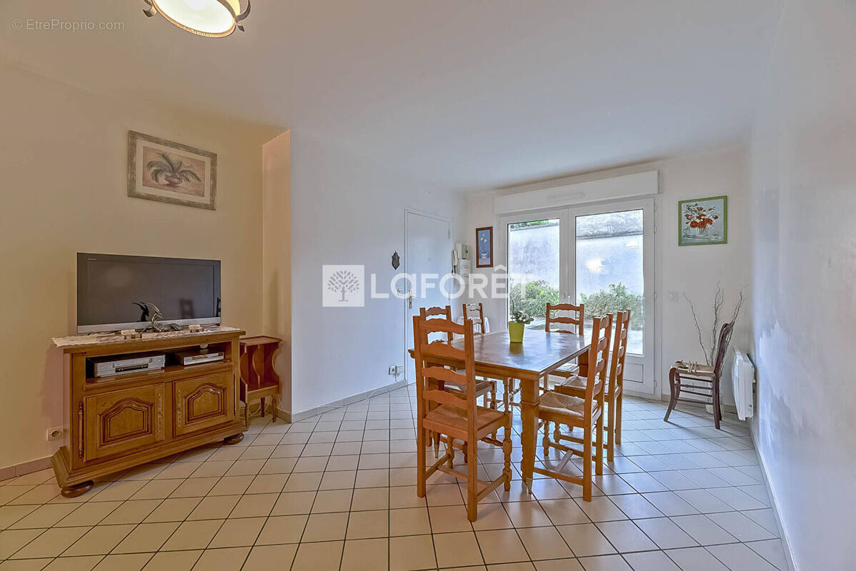 Appartement à LE MESNIL-EN-THELLE