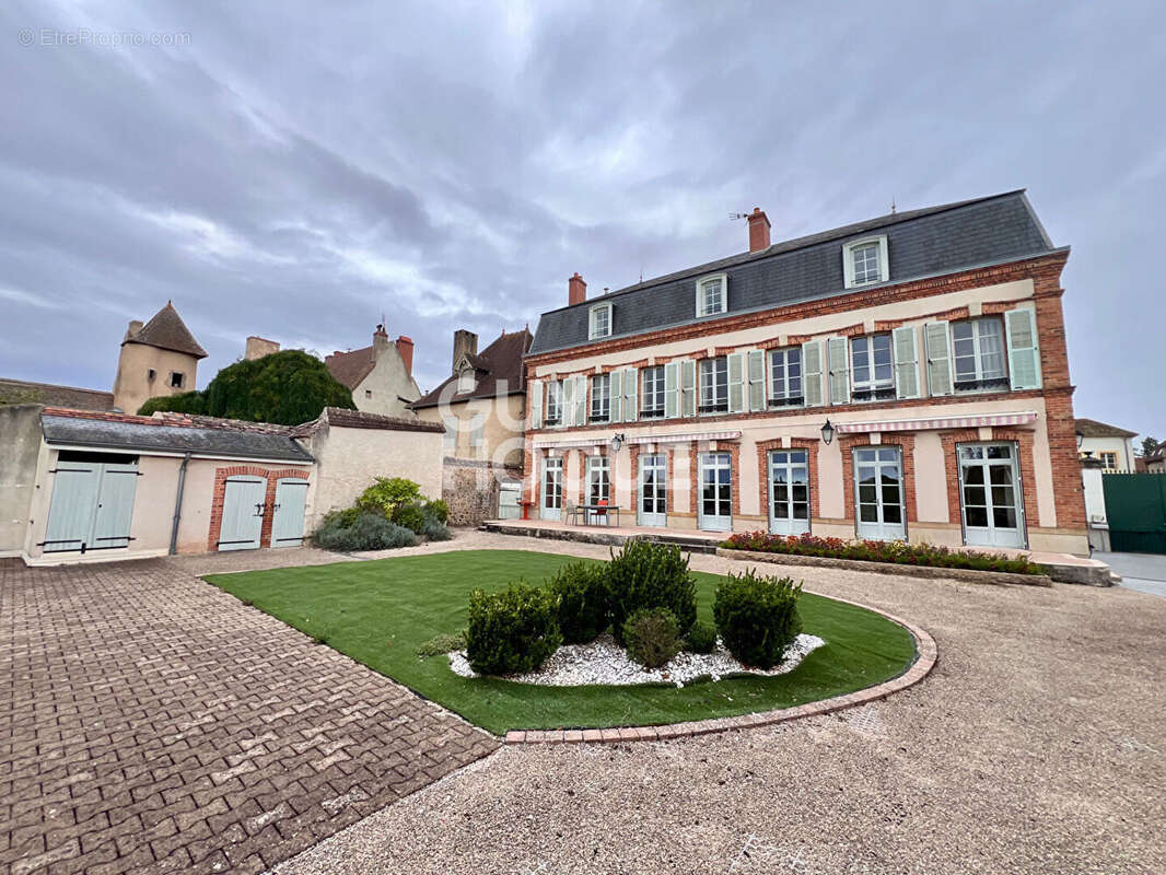 Maison à BOURBON-LANCY