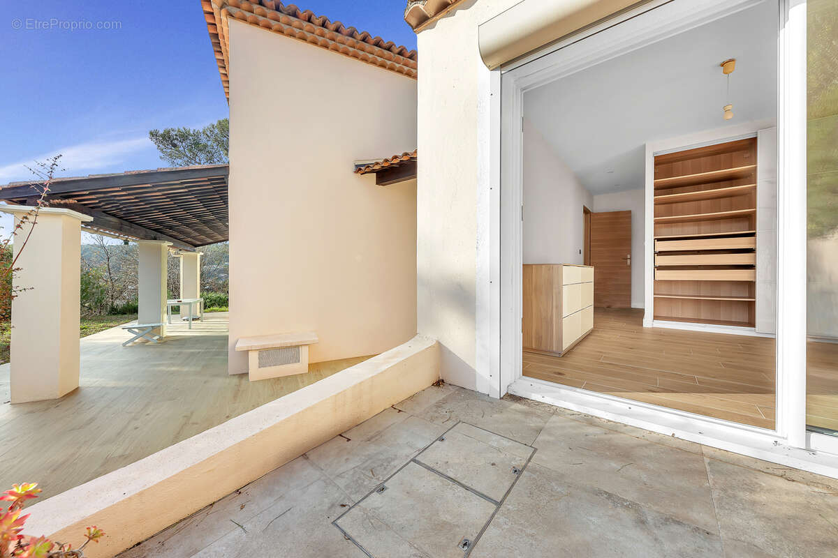 Maison à LA COLLE-SUR-LOUP