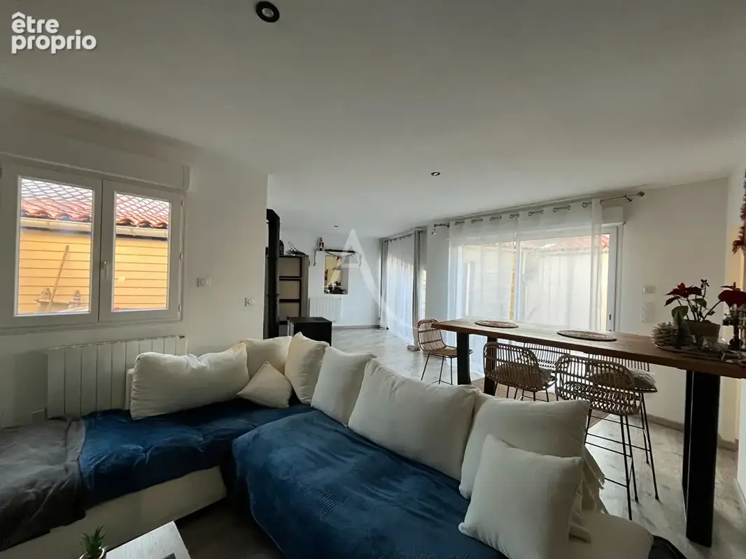Ensemble immobilier de deux maisons  à ST AVAUGOURD DES LANDES. - photo 6