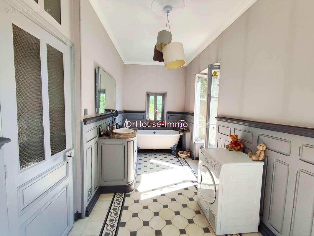 Maison 281 m² à Chaingy  - photo 5