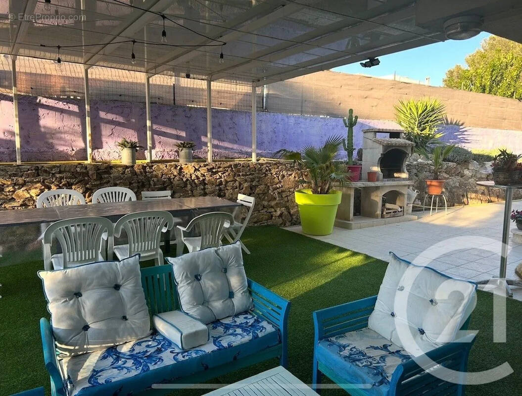 Maison à SIX-FOURS-LES-PLAGES