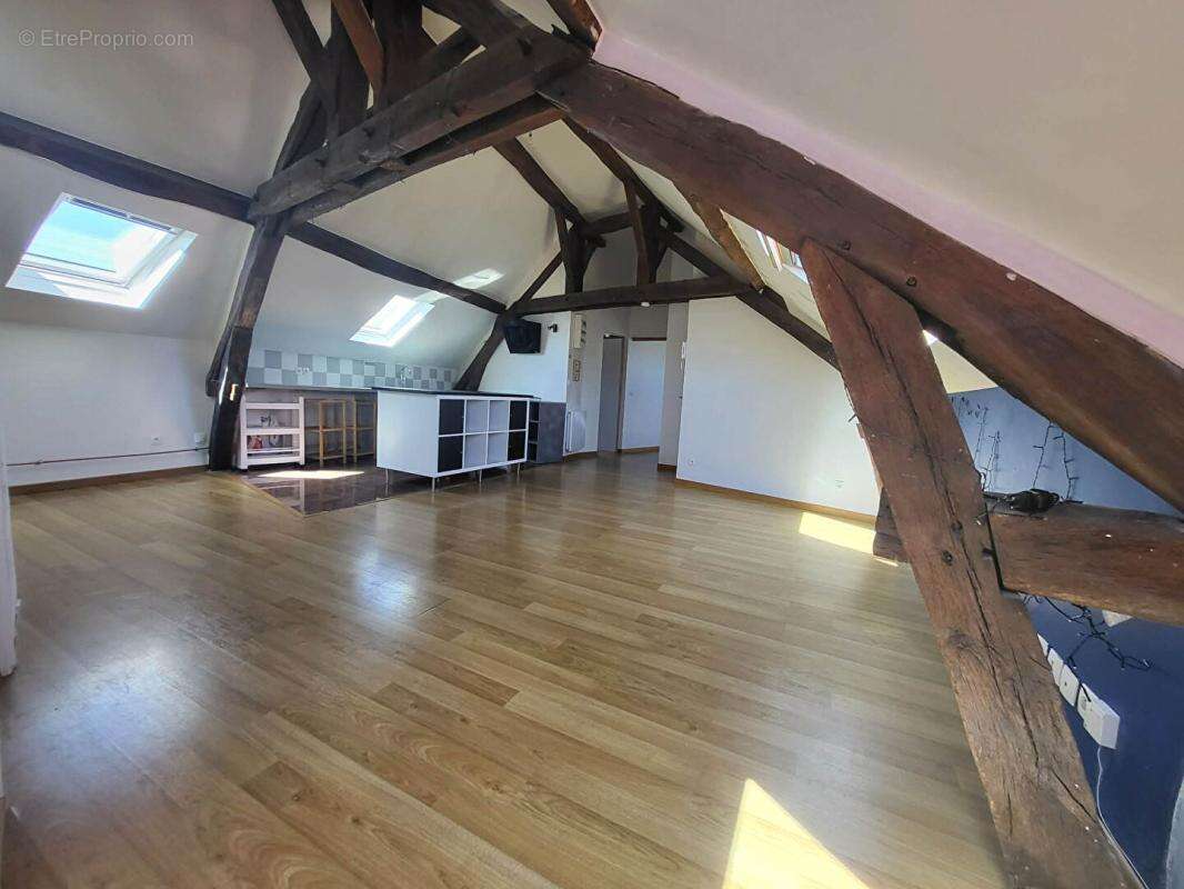 Appartement à PITHIVIERS