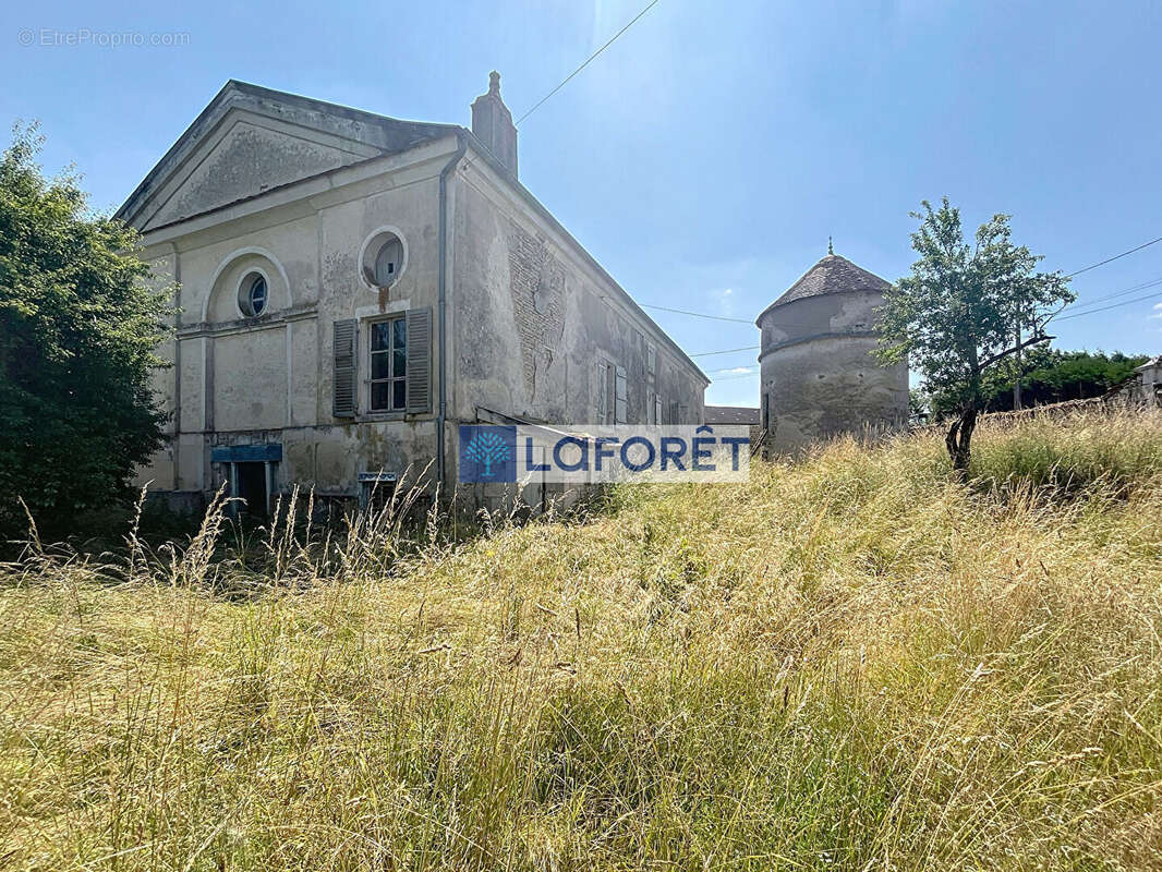 Maison à COLOMBEY-LES-DEUX-EGLISES