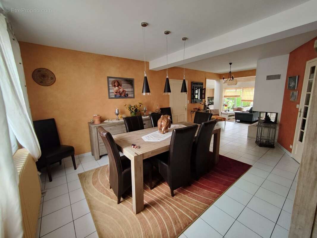 Maison à SAINT-BARTHELEMY-D&#039;ANJOU