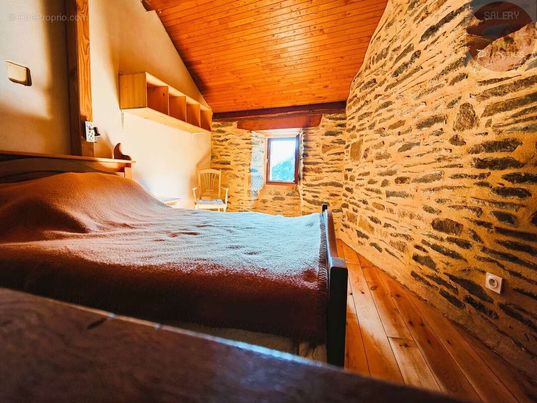 Maison à LES BONDONS