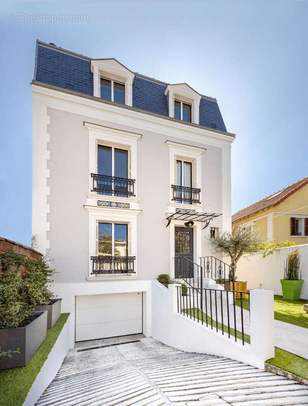 Maison à ASNIERES-SUR-SEINE