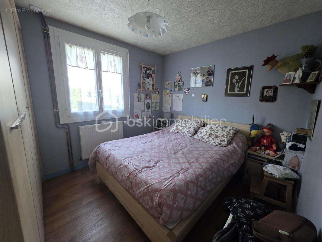 Maison à VILLEMARECHAL