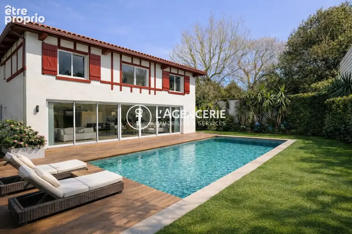 Maison 260 m² à Biarritz  - photo 9