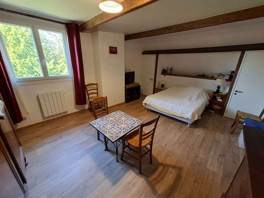 Maison à SAINTE-GENEVIEVE