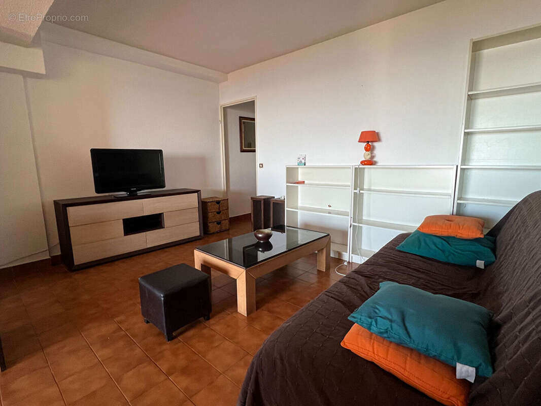 Grasse 2 p. dans résidence sécurisée avec piscine - photo 7