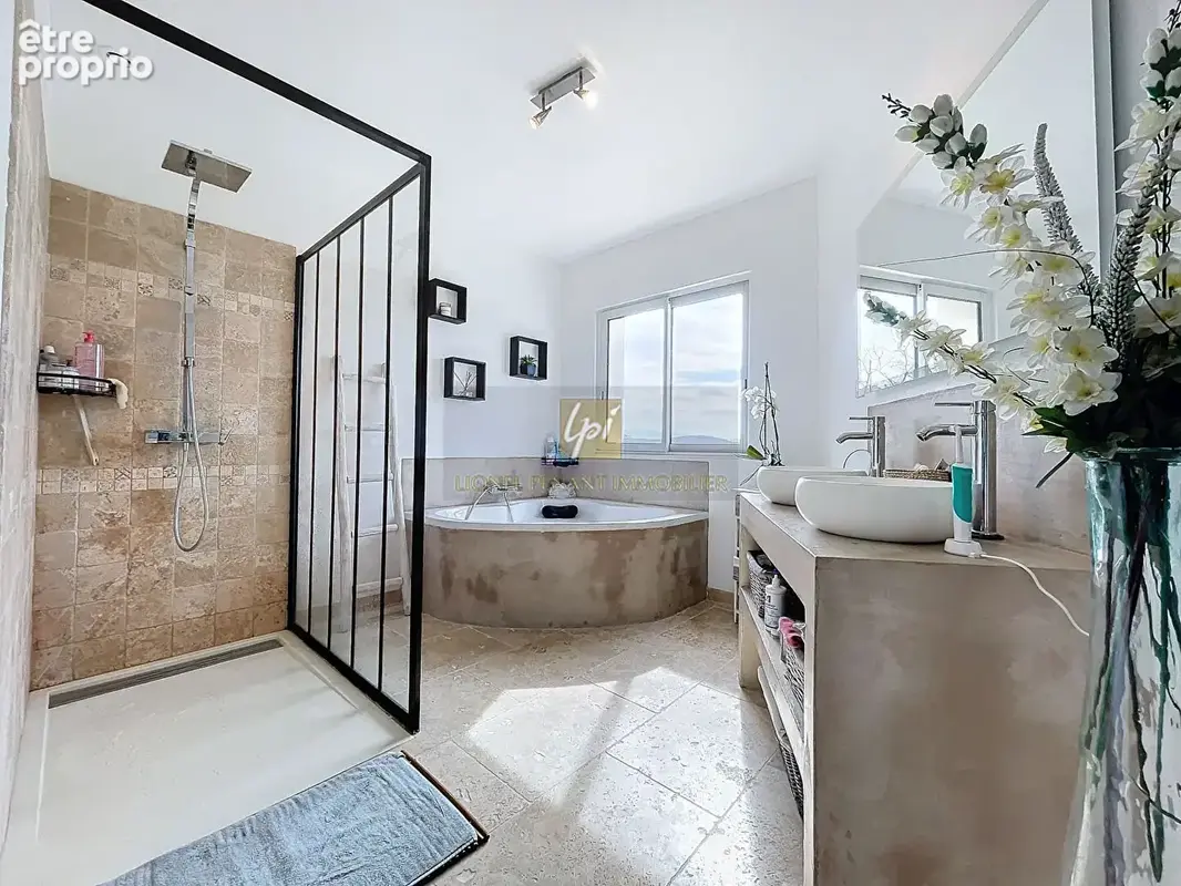Maison t5 plaind-pied 143m² garage 42m² terrain de 1620 m² vue imprenable - photo 10