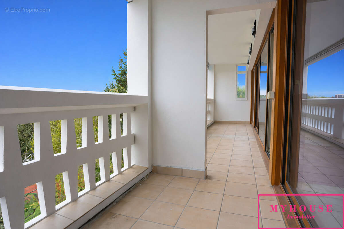 Appartement à BAGNEUX