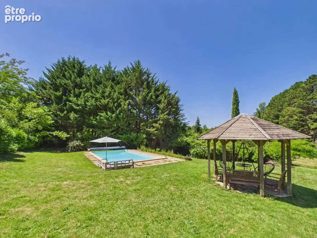 Propriété de charme avec maison d'amis, piscine, étangs et dépendances en Dordogne - photo 2
