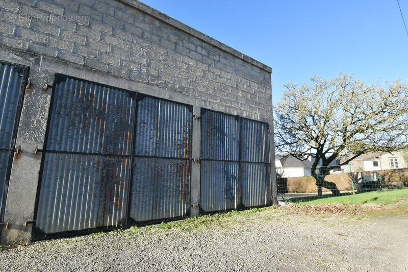 Parking à SOURDEVAL