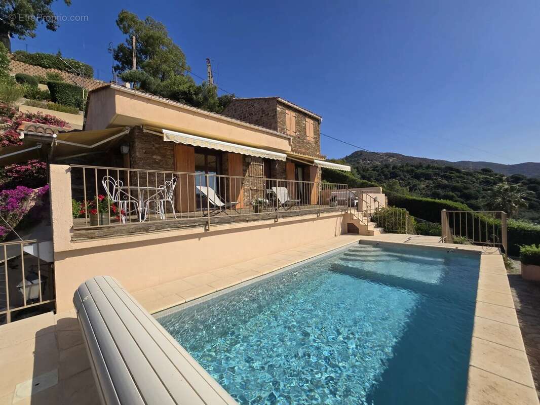 Maison à BORMES-LES-MIMOSAS