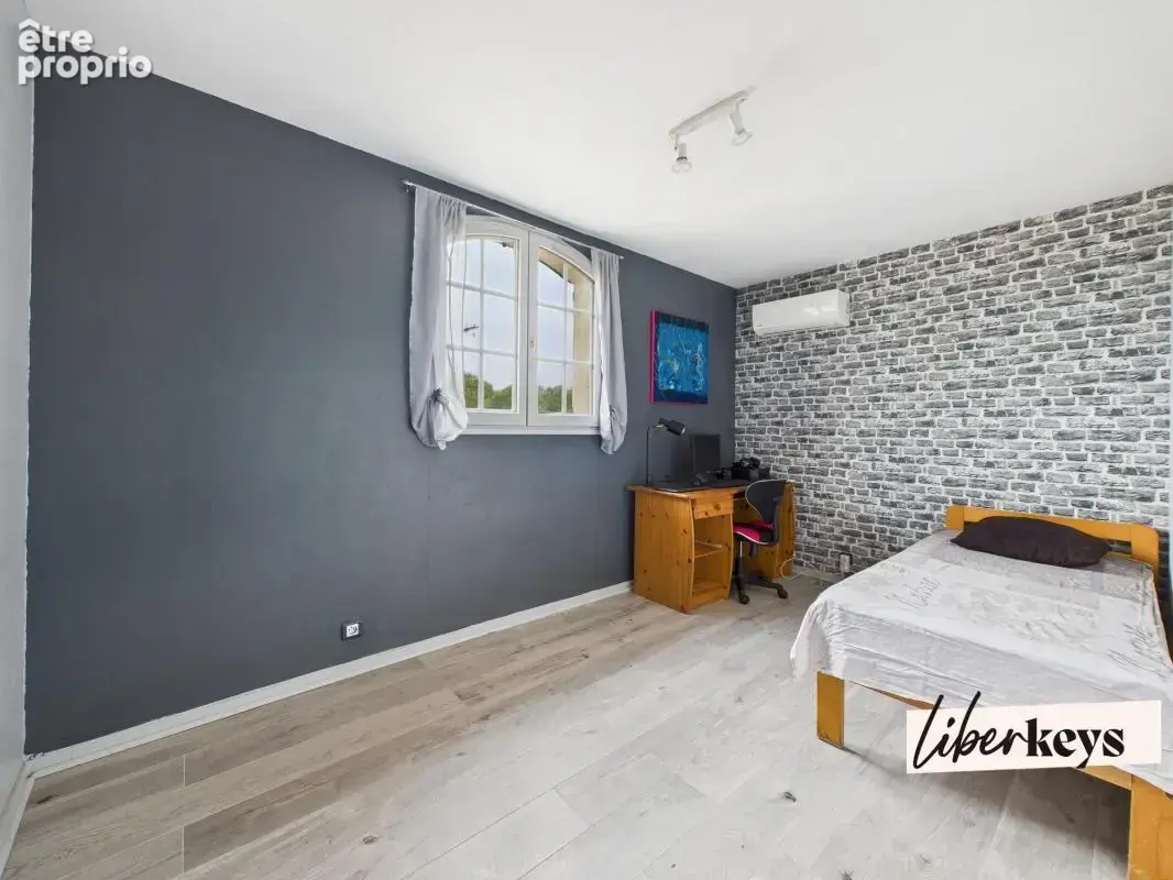 Abzac I Maison de 133 m² I Piscine I 6 pièces - photo 8