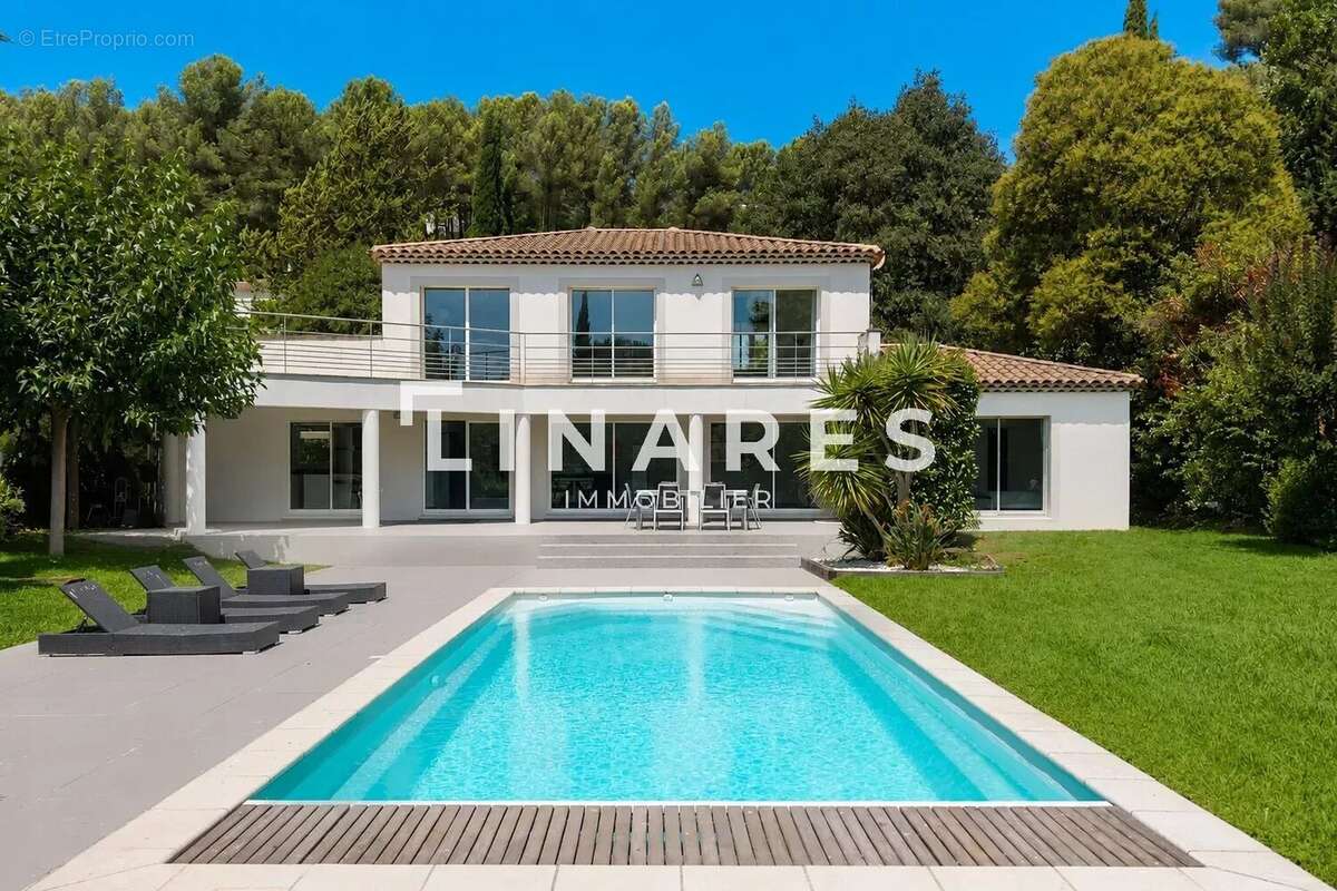 DOMAINE CALIFORNIA - Villa T5 de 226 m2 - Terrain Piscine - Salle de Sport -  Dépendance - 13011 Les accates - photo 23