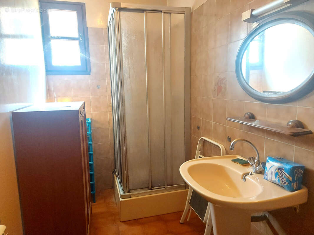 Appartement à MALAUCENE