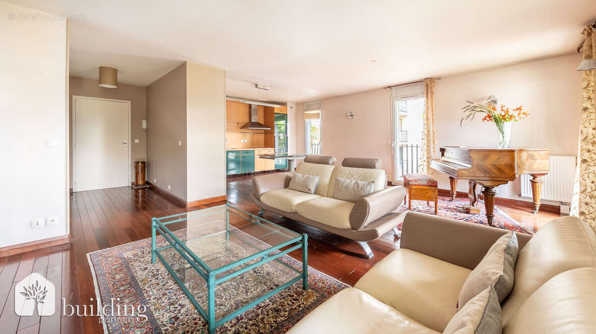 Appartement à PARIS-17E