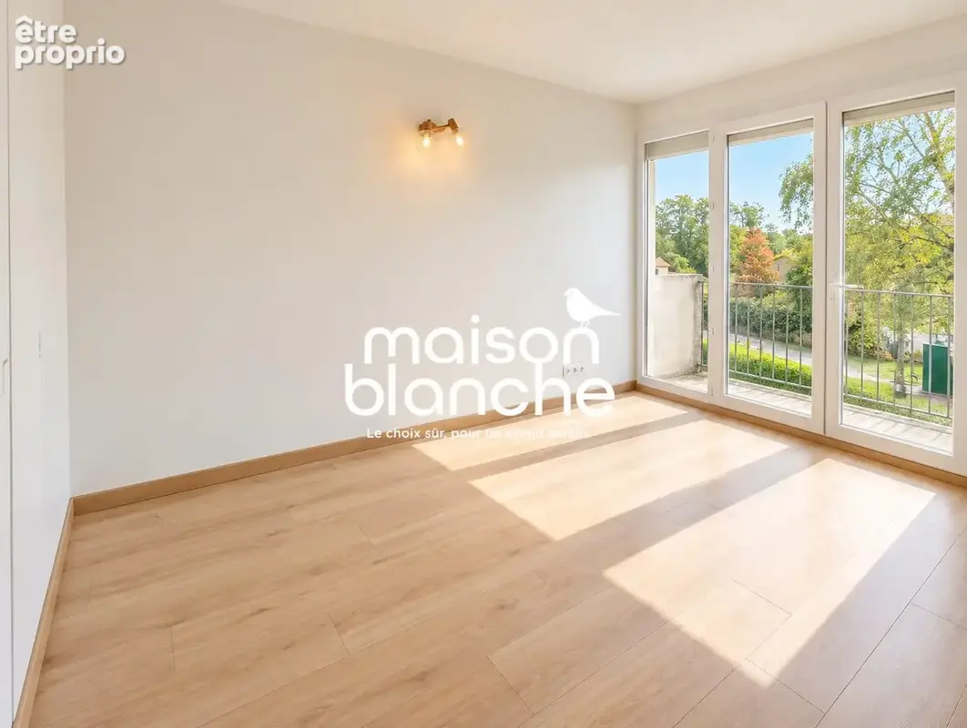 Appartement 3 pièces 65 m² à vendre à Parthenay (79200) - photo 7