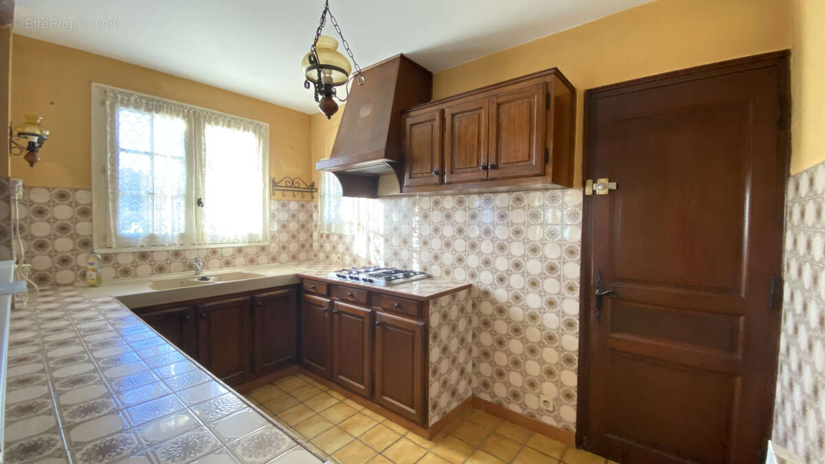 Maison à MORIERES-LES-AVIGNON