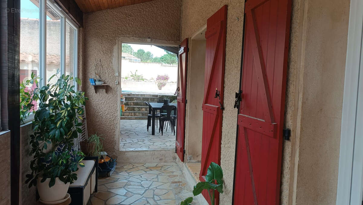 Maison à VILLEMOUSTAUSSOU