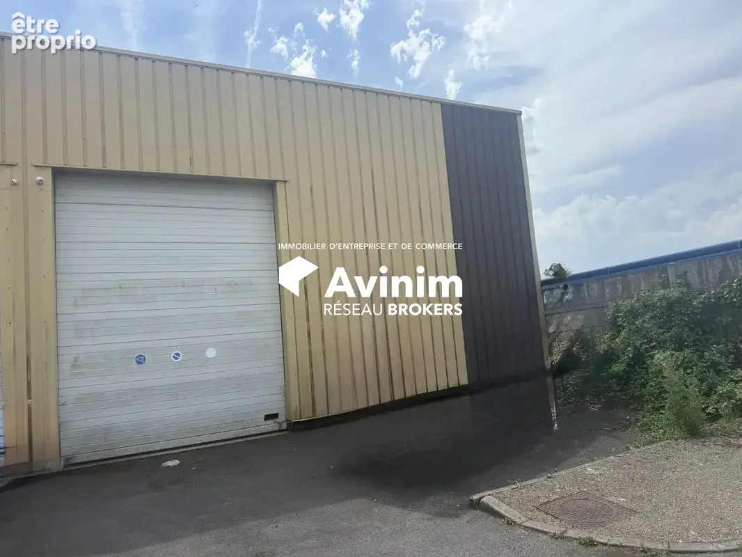 Photo Commerce à Boissy-L'aillerie au prix de 380 000€