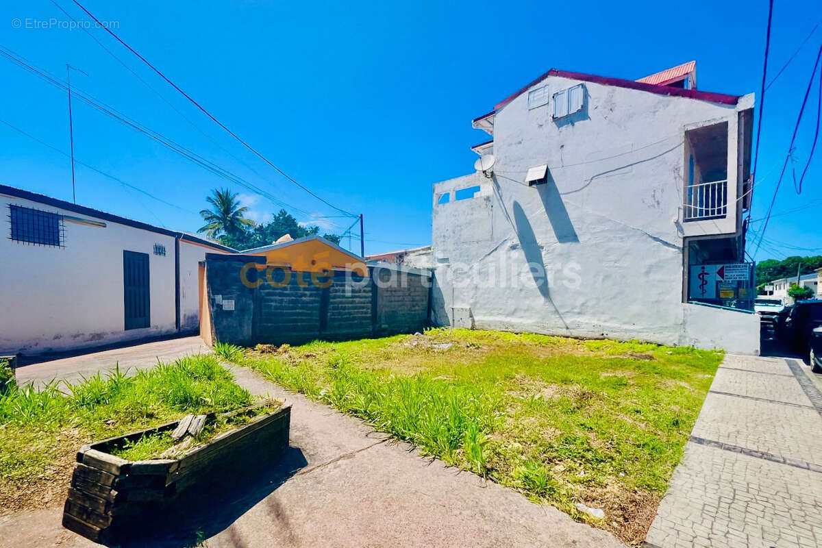 Terrain à SAINT-FRANCOIS