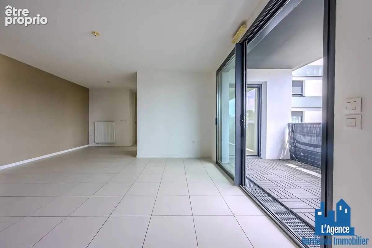 Exclusivité !!!  bruges - appartement type 4 de 86 m² avec terrasse et deux places de parking. michaël vigier  o6 7o 29 94 95. - photo 7