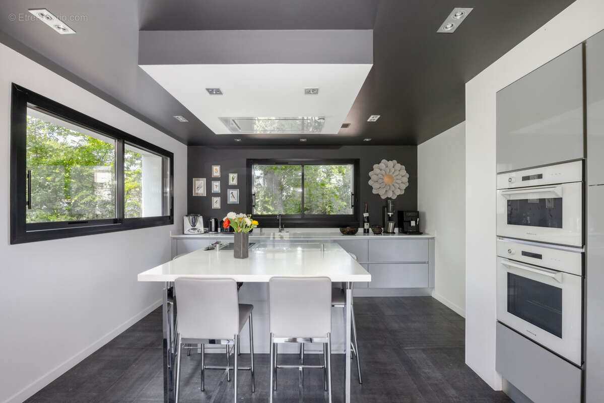 Magnifique Maison contemporaine à PACE, située dans le secteur résidentiel très prisé de Beausoleil - photo 5