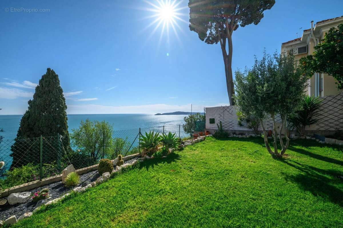 Appartement à CAP-D'AIL